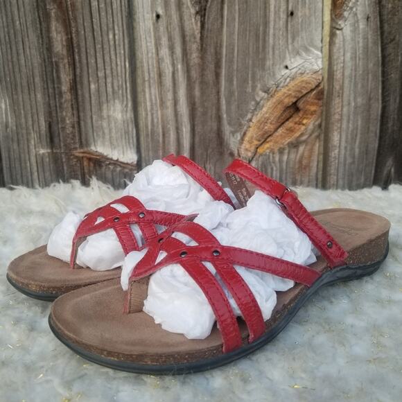 Red Strappy Sandal Dansko Jenelle Size EU 38 US 7.5-8 Patent Leather Wedge Thong - Picture 4 of 16